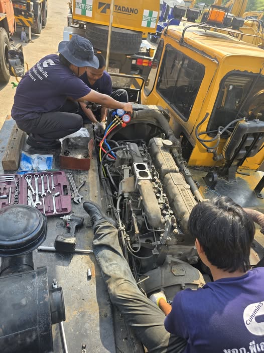 บริการตรวจเช็กและซ่อมบำรุงเครื่องยนต์เครื่องจักรกลหนัก On-site Service